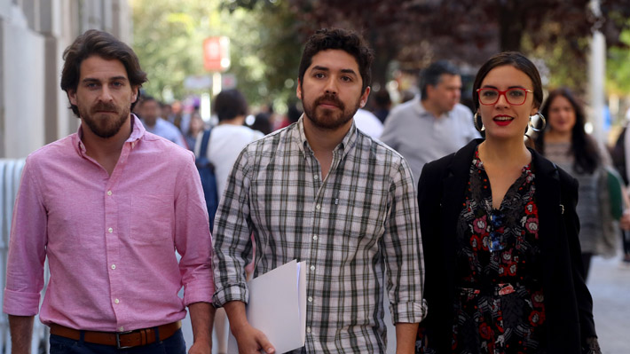 Diputados de oposición recurren a Contraloría por mal uso de fondos públicos en campaña pro “admisión justa”