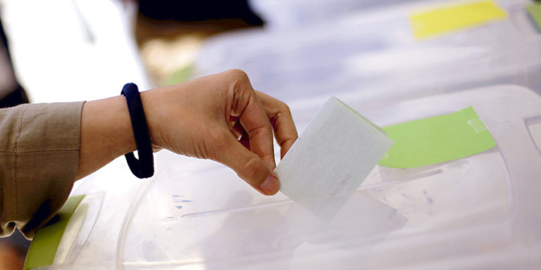 Chile digno verde y soberano y el FA alcanzan primeros acuerdos en materia de elección de gobernadores regionales