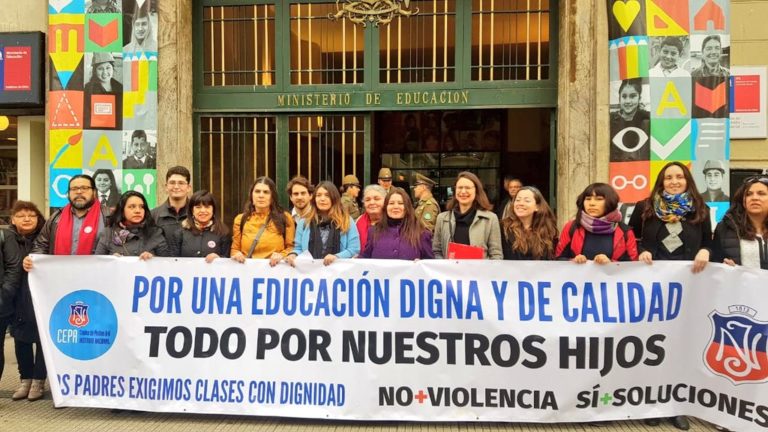 Actores de la educación, concejalas y parlamentarios piden a Mineduc anticipar proceso de desmunicipalización en la comuna de Santiago