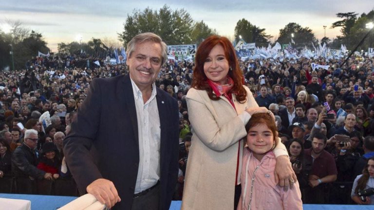 Dura derrota de la derecha en Argentina: Dupla “Fernández” sacó amplia ventaja a Macri en primarias obligatorias