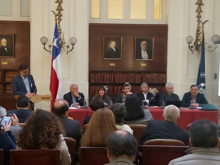 Presentan informe anual de políticas públicas: Entrega 10 recomendaciones; destacan revisar extensión de jornada laboral y avanzar hacia su reducción