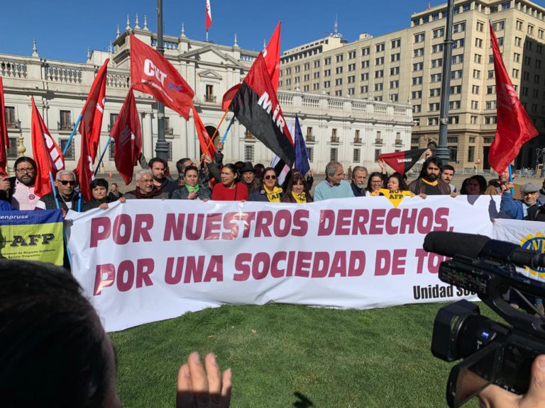 A los movimientos y organizaciones sociales de Chile: Manifiesto y convocatoria a protesta nacional