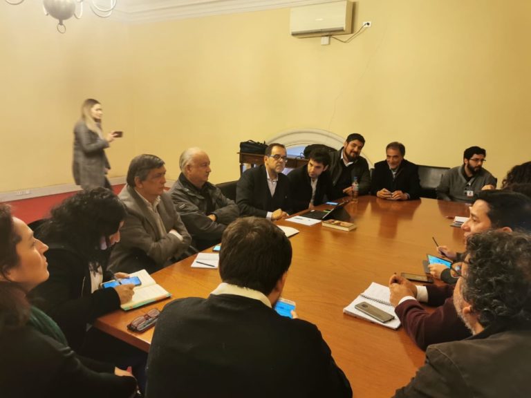Lautaro Carmona destaca intercambio iniciado entre Unidad para el Cambio y el FA buscando potenciar coincidencias programáticas y electorales