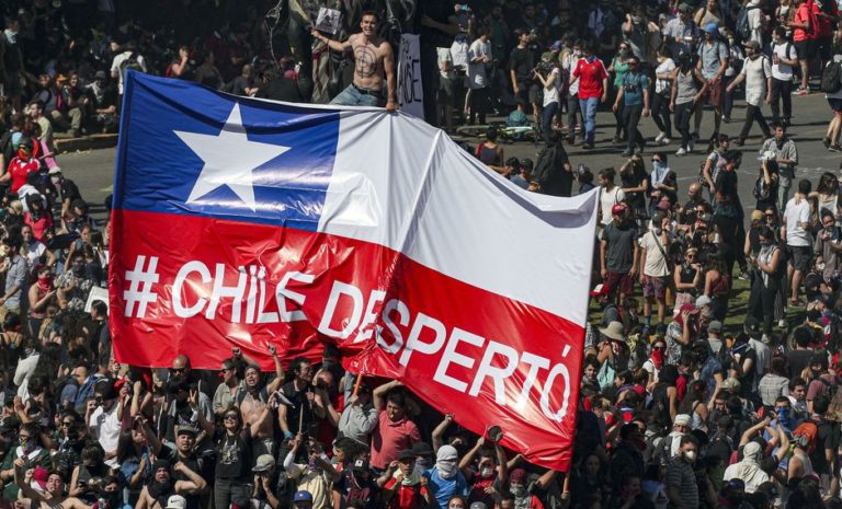 [Podcast] Análisis editorial Entre Líneas con Jean Flores: La manipulación de medios a 5 años de la Revuelta Popular