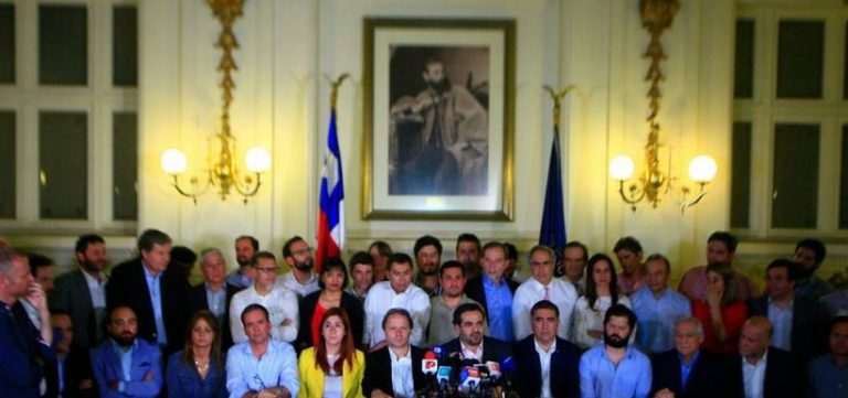 Jaime Mulet y acuerdo por nueva Constitución: “Se hizo con una lógica excluyente, no sólo hacia algunos Partidos sino hacia el movimiento social”