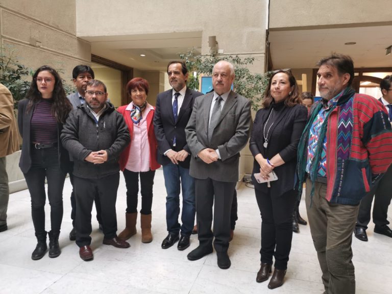 Diputados de Unidad para el Cambio rechazaron que no se incluyera Asamblea Constituyente, paridad de genero y escaños reservados o representación de pueblos originarios e independientes