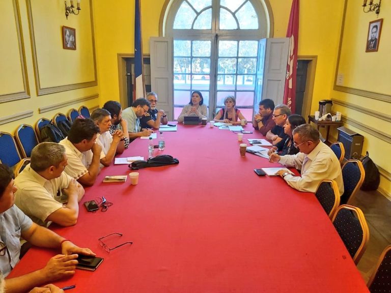 Reunión de trabajo y coordinación entre comandos 26 de abril de la CUT y Apruebo Chile Digno