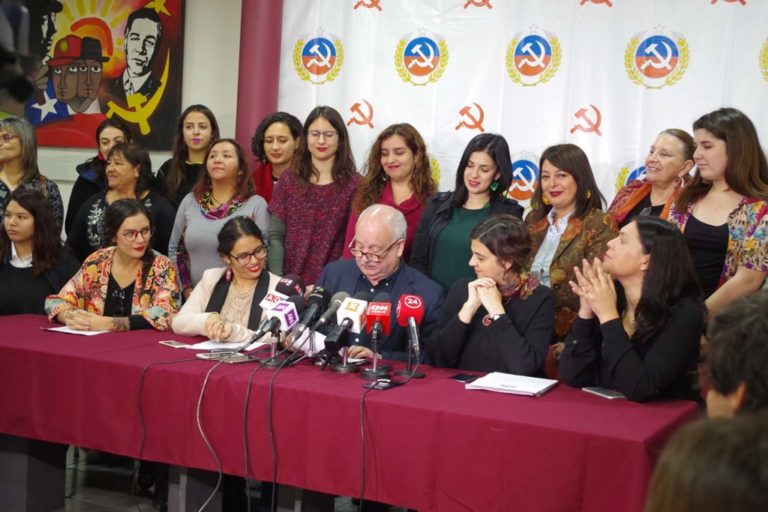 Teillier y el 8M: “Habría que ser ciego para no darse cuenta que las mujeres son grandes protagonistas del cambio social y un gran logro de su lucha es la paridad para hacer una nueva Constitución”