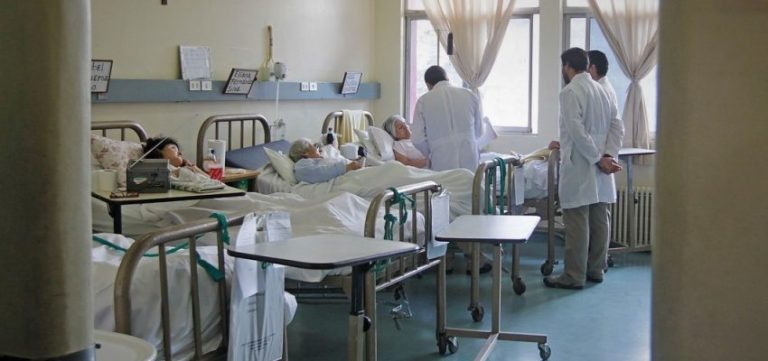 Tomás Lagomarsino, médico y presidente de Fundación Equidad: “El principal desafío de los gobiernos es enlentecer el proceso de contagio”
