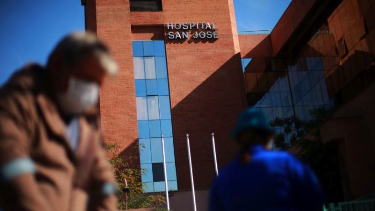 Mauricio Navarro, dirigente de FEDEPRUSS-San José: “Se están ocupando máquinas de anestesia para ventilar pacientes”.
