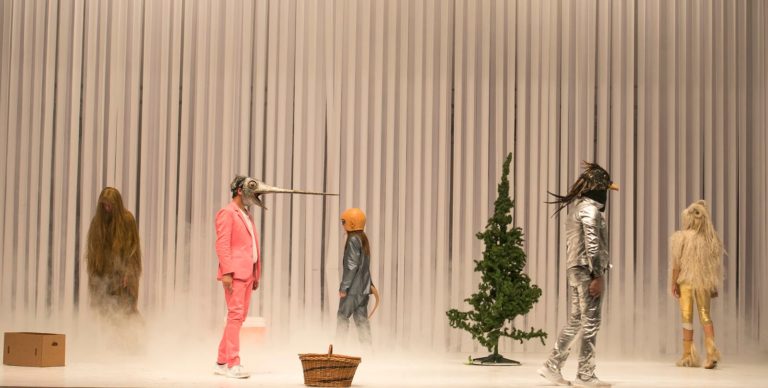 Mutis por el Foro: Las novedades de agosto en Teatro a Mil.