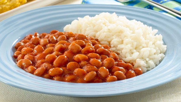 Especial de Prensa: Nutrición balanceada en el proyecto de “Nutrición Sin Fronteras”.