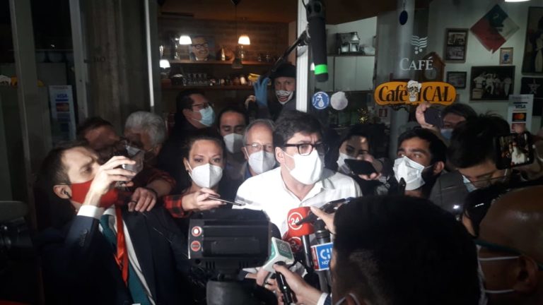 Daniel Jadue: “Contundente triunfo del apruebo abre una nueva etapa en Chile en torno a redefinir el modelo de desarrollo”