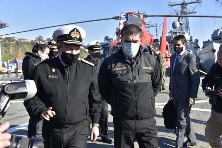 Diputado Gutiérrez valoró querella por montaje contra ministro de Defensa y comandante en jefe de la Armada por dichos sobre rol de la institución en violaciones a los DD.HH.