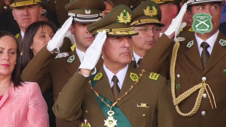 Especial de Prensa: Renuncia de Mario Rozas no es reflejo de transformaciones sustantivas en la institucionalidad de Carabineros.