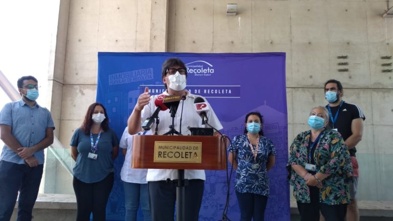 Tierra Colorada: Municipalidad de Recoleta extiende Bono Covid a Trabajadores honorarios de la salud.