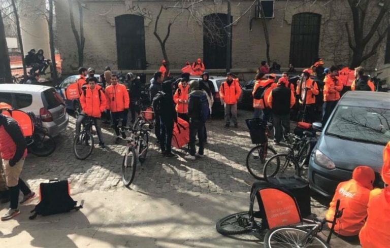 Tierra Colorada: Trabajadores Plataformas digitales logran conquistas emblemáticas en materia de relación laboral.