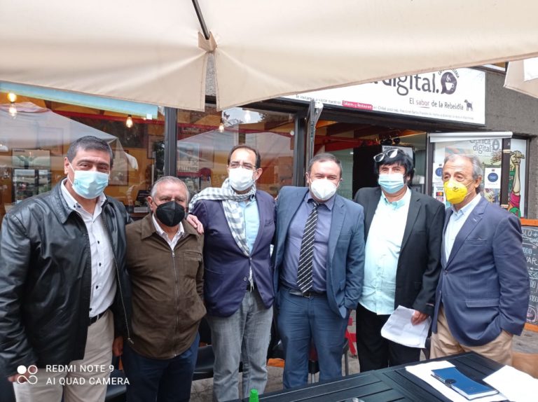 Presentan primera denuncia que lleva el sistema de AFP chileno ante organismos internacionales