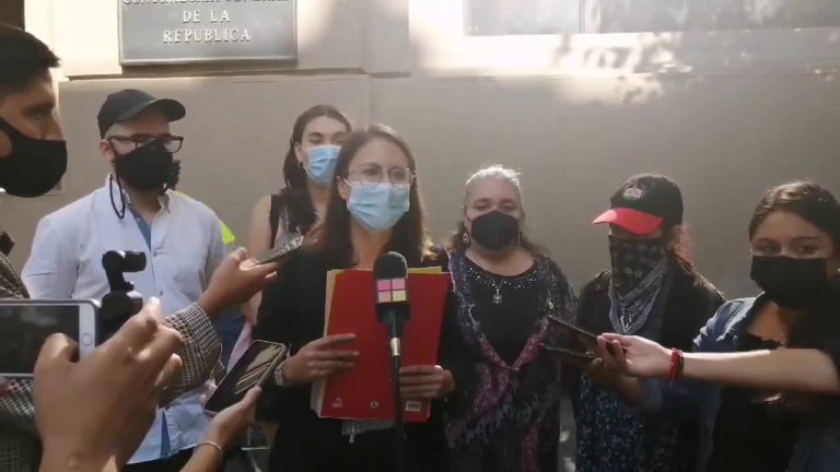 Irací Hassler: “Hay una articulación encabezada por alcalde Alessandri, avalada por ley Aula Segura, para desprestigiar a las comunidades educativas”