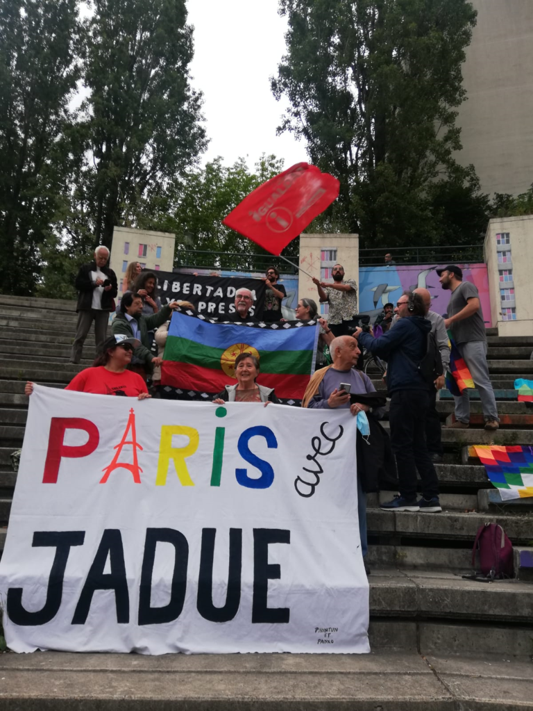 Jadue se reúne con comunidad chilena en el exterior