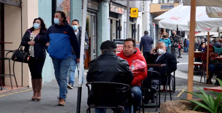 Por las Anchas Alamedas: Especialistas de ICOVID reportan cifras parcialmente alentadoras y llaman a seguir cuidándose.