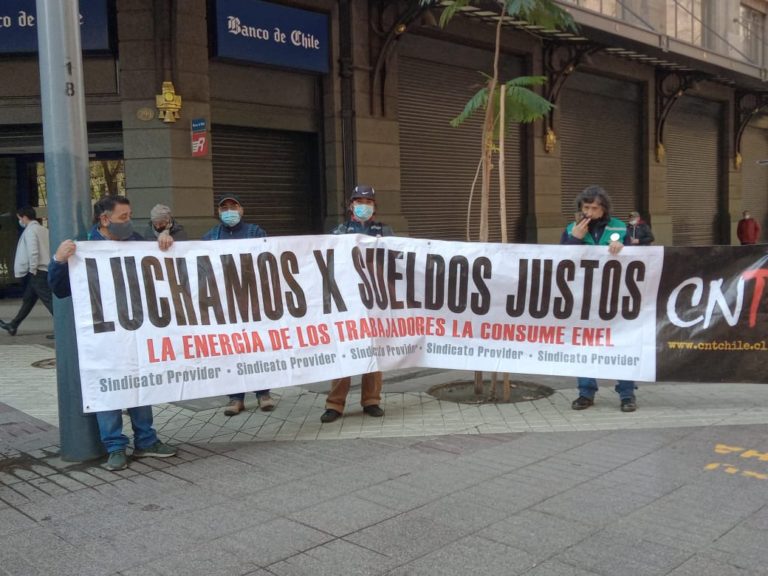 [Tierra Colorada] Sindicato de lectores de medidores cumplen casi 60 días en huelga.
