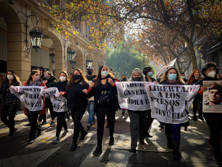 Parlamentarios/as, convencionales y activistas sociales exigen celeridad en aprobación del proyecto de indulto general para las y los presos de la revuelta