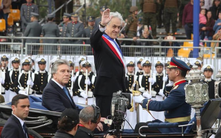 Lorena Pizarro cuestiona duramente realización de la parada militar: “Buscan un blanqueamiento y es un derroche de dinero en plena pandemia”