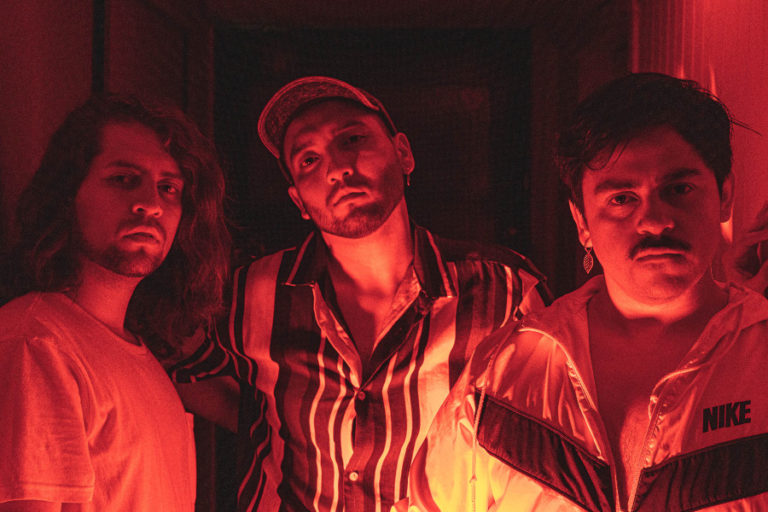 Música Nueva: Banda nacional Reina Luisa lanza su esperado nuevo single “Social Club”.
