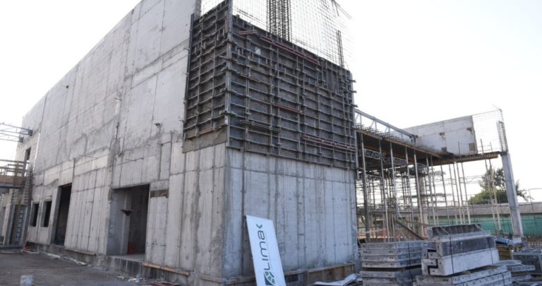 Jorge Hernández sobre Polideportivo San Gregorio: “Es preocupante que muchos de estos casos sean obras que dependen del estado”.