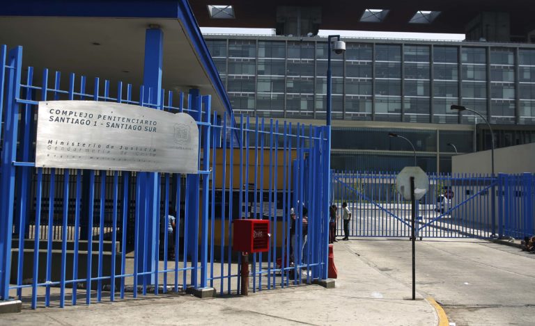 Presos de la Revuelta en Santiago 1: Concesionaria incumple normativas de salud y no entrega tratamientos vitales a pacientes
