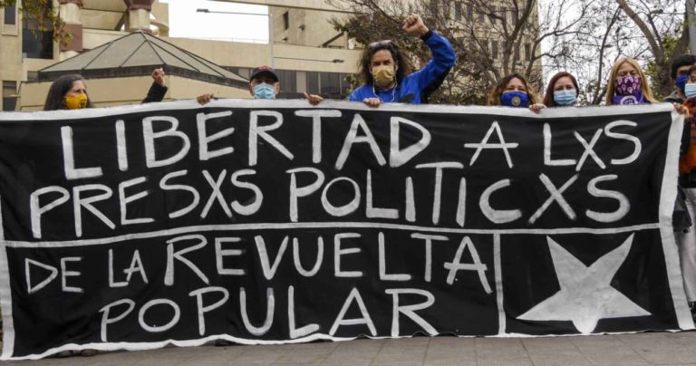 Ley de Indulto General: Piden urgencia en discusión de indicaciones por las condiciones penitenciarias que enfrentan los jóvenes.