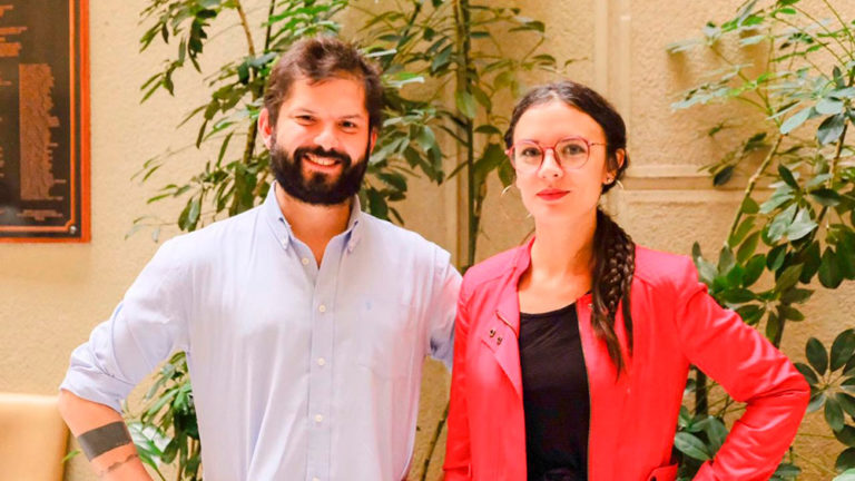 Camila Vallejo manifestó que programa de gobierno de Apruebo Dignidad sigue sumando soluciones a los problemas sociales que se han ido planteando