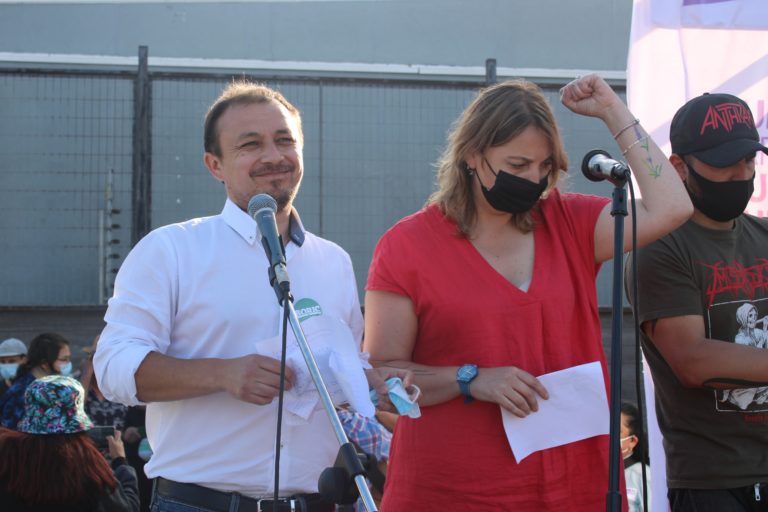 Diputado Cuello propone formar 500 conductoras de microbuses para la región de Valparaíso