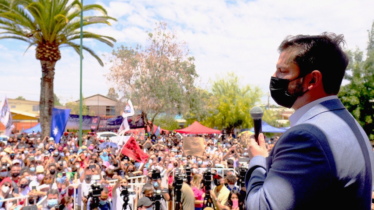 Lautaro Carmona valoró apoyo de Bachelet y asegura que adhesión que concita Boric permitirá cumplir con las exigencias ciudadanas Lautaro Carmona valoró apoyo de Bachelet y asegura que adhesión que concita Boric permitirá cumplir con las exigencias ciudadanas