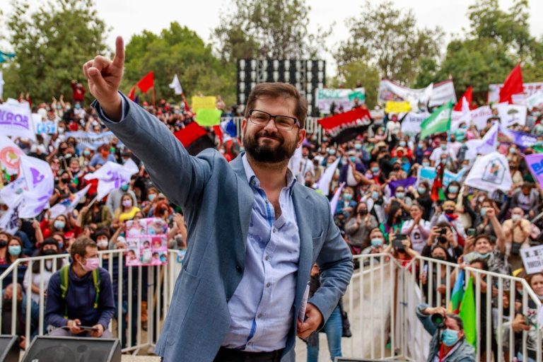 “Que la esperanza le gane al miedo” el potente llamado de Boric ad portas de la segunda vuelta presidencial