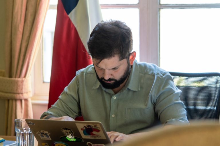 Presidente electo completó su equipo de gobierno con nominación de subsecretarios/as. Est@s son ministros/as y subsecretarias/os: