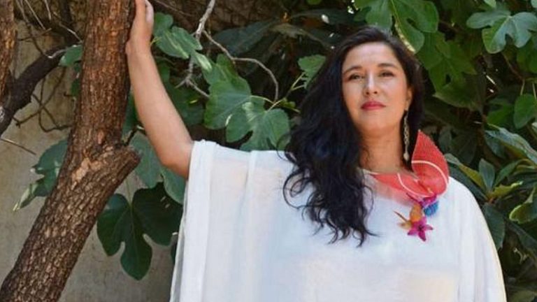 Música Nueva:  La Chinganera lanza su tercer disco “Hija Natural”, con inédito show, accesible para personas sordas.