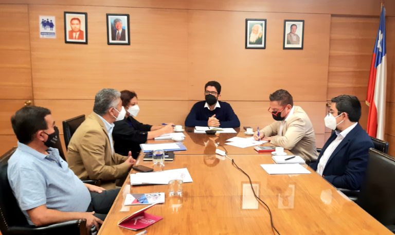 Piden al gobierno adelantar hora de cierre del comercio: Subsecretario del trabajo y previsión social promete abrir instancias de debate y cambios en la fiscalización