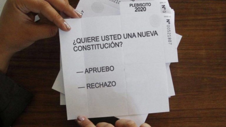 Axel Callís: “Aumento en la desaprobación de la Convención dificulta asegurar una nueva Constitución; normas deben empezar hacer sentido en el pueblo”