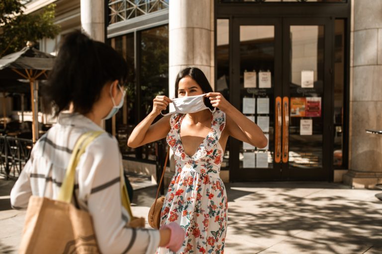 Expertas en Salud Pública y nuevas medidas sobre uso de mascarillas: “Se debe mantener el monitoreo epidemiológico”