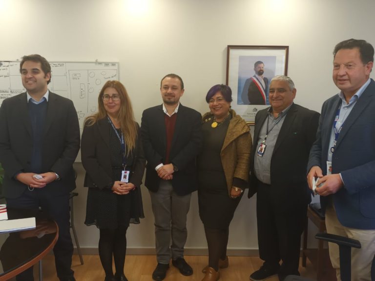 Gobierno acoge propuesta de diputado Cuello y anuncia capacitación a mujeres conductoras en la Quinta Región