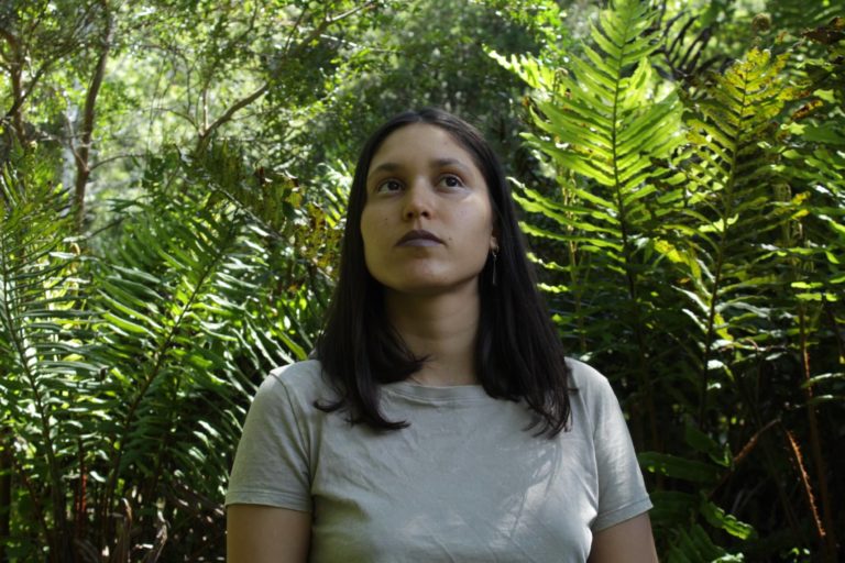 Paskurana invita a reconectarse con la Tierra a través de su EP “Para Transmutar”