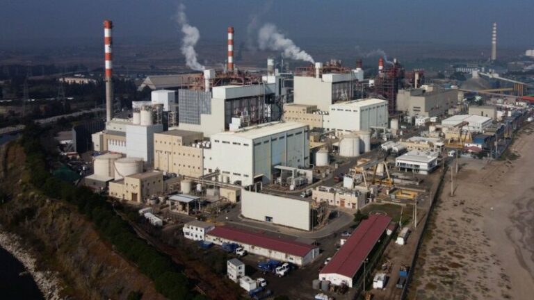 Sindicatos de Codelco demandan identificar responsables de los episodios de contaminación en Quintero