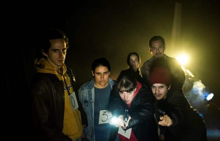 “Jugar a la guerra”, la tercera creación de Cía La Jeanette se adentra en el oscuro universo de los agentes infiltrados