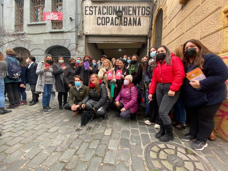 Se suman a la campaña del Apruebo coordinadoras nacionales de comités de vivienda