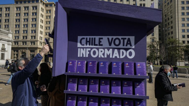 Chile Vota Informado: Gobierno lanzó nuevo spot para informar sobre capítulos que componen la propuesta de nueva Constitución