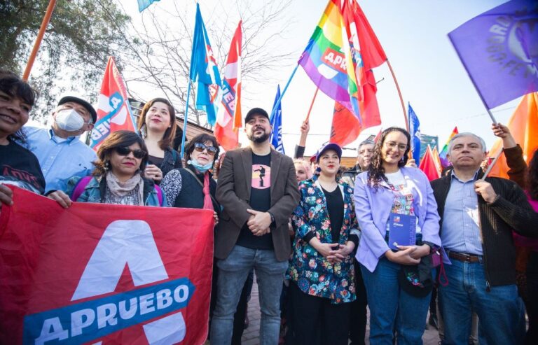 Comandos del Apruebo se unen para trabajar de cara al plebiscito de salida: “Lo que está en juego este 4 de septiembre es el futuro de Chile”