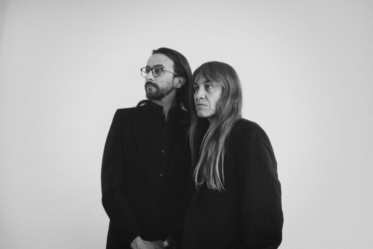 Colombina Parra y Mowat anuncian disco en conjunto y presentan su primer adelanto