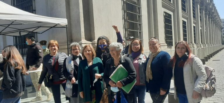 Más de 80 organizaciones de DD.HH. llaman al pueblo de Chile a movilizarse por la defensa del derecho a decidir en nuevo proceso constituyente